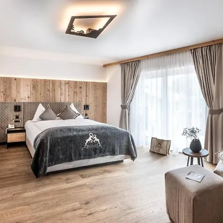 Hotell Abinea Dolomiti Romantic 4*