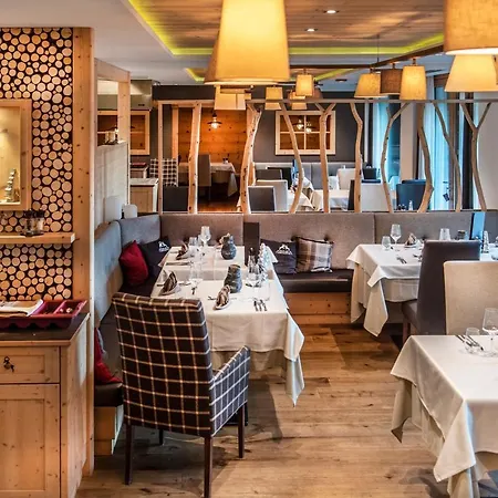 Szálloda Abinea Dolomiti Romantic 4*