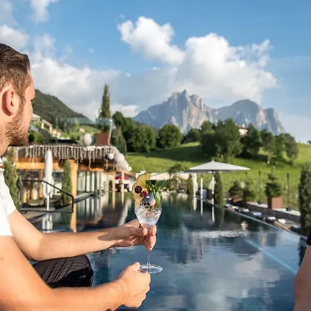 Abinea Dolomiti Romantic Szálloda