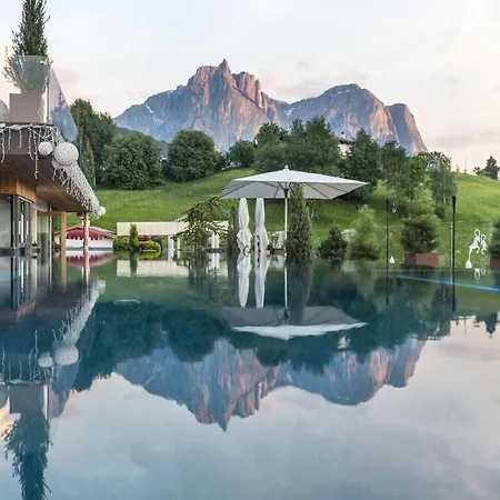 Abinea Dolomiti Romantic Hotell 4*